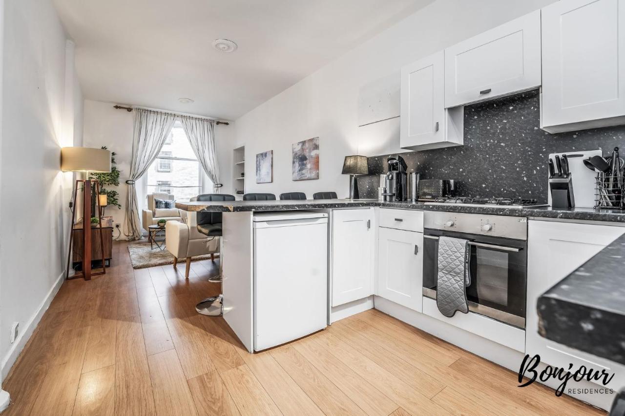 Cosy Grassmarket 2Br-1Ba - Newly Decorated! By Bonjour Residences Edinburgh Exterior photo