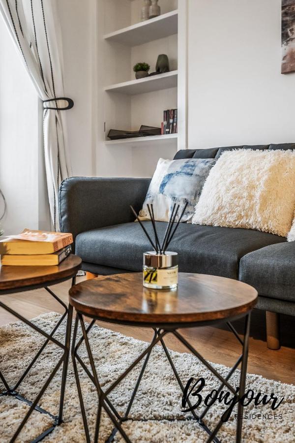 Cosy Grassmarket 2Br-1Ba - Newly Decorated! By Bonjour Residences Edinburgh Exterior photo